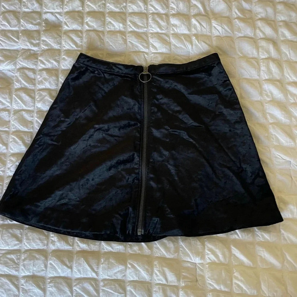 Free People black velour front zip skirt - Picture 1 of 5